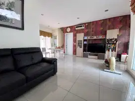 DIJUAL Rumah di Greenlake City, Tangerang