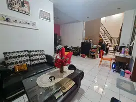 Dijual Rumah di Taman Kopo Indah Bandung Nyaman Siap Huni