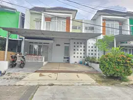 DI Jual rumah cantik di cluster fluora talaga bestari tangerang
