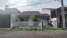 DIJUAL Rumah Sutorejo Timur Hitung Tanah Row 2 mobil longgar