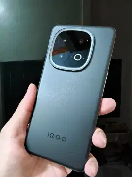 Iqoo 13 black 16/512