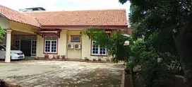 Rumah Untuk Ruang Usaha  Strategis Jatiwarna Bekasi