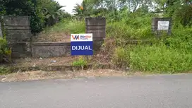 Dijual tanah luas 900+