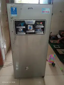 kulkas Aqua 1 pintu