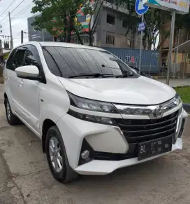 Avanza G manual putih 2020
