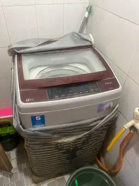 Dijual mesin cuci otomatis merk aqua 8kg