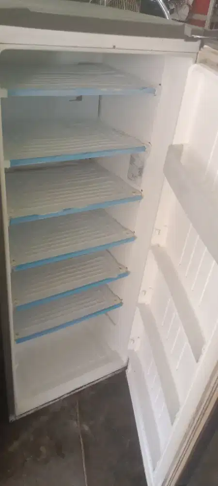 Jual freezer LG normal dan garansi satu bulan