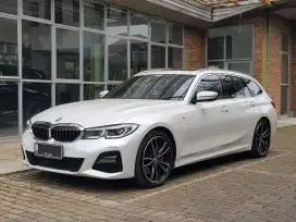 320i station wagon