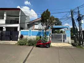 RUMAH SECOND PAMULANG PERMAI POSISI HOOK LUAS 131 M2
