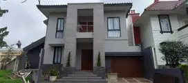 Rumah Mewah Di Taman EDELWEIS Bsd Semi Furnished