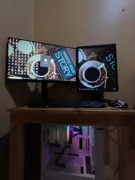 Komputer desktop dual monitor