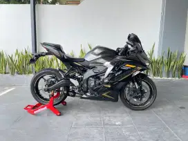 Kawasaki Ninja zx25r Warna Abu2 Thn 2022