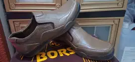 Sepatu kulit Borsa size 39