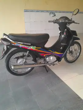 Supra x 2005 sangat istimewa