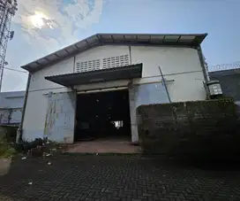 Jarang ada Di sewakan Bangunan Mandiri / Gudang di Cibodas Cimone