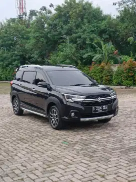 XL 7 ALHPA AT 2020 HITAM