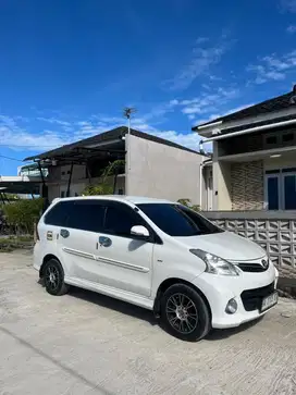 TOYOTA AVANZA VELOZ 1.5 MATIC 2014
