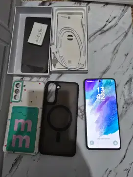 Samsung s21 fe 5G ex perempuan mulus