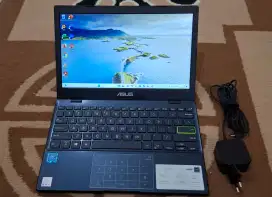 Notebook Asus E210M Intel Celeron 4GB SSD 256GB Biru