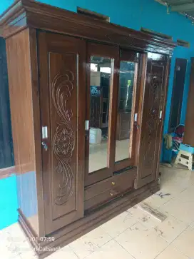 Lemari pakaian kayu jati manium minimalis modern