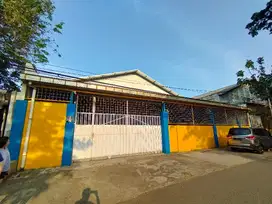 Gudang Strategis dekat Mayjend Sungkono Dukuh Kupang Timur