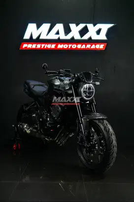 HONDA CB 650R NEO  R6  MT09  SUGOMI