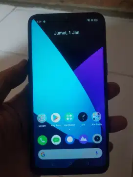 Dijual realme 3 ram 4/64 masih normal jaya lancar semuanya siap pakai