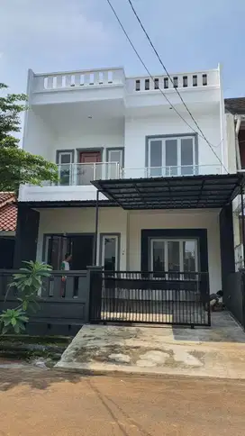 Dijual rumah 3 lantai di Melati Mas Regency  Serpong, Tanggerang