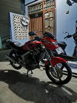 Ninja r 2012 standar