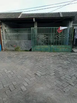Dijual Cepat Rumah Murah di Oma Indah Menganti Gresik
