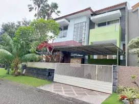 Rumah di Perumahan Elit Lokasi Nyaman Dekat Kampus Binus, Plaza Araya