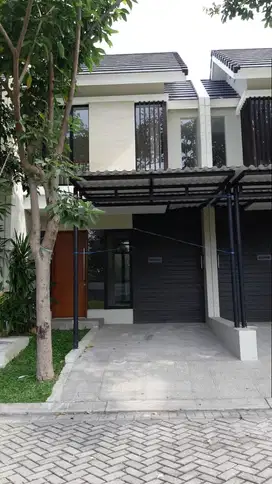Dijual 2 Rumah Jejer di Northwest Lake, Citraland
