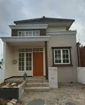RUMAH 1 LANTAI KONSEP VILLA LOKASI DEKAT KANTOR TERPADU
