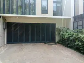 dijual Rumah Bagus Furnished di cluster lancewood navapark BSD