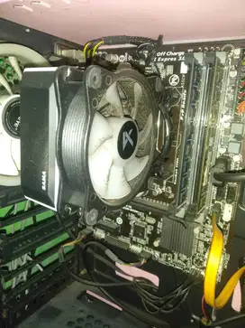MObo Gigabyte B85M i5 4590