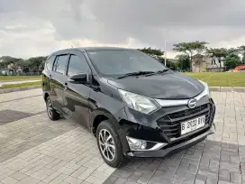 ODO 9RB KM Daihatsu Sigra 1.2R Manual 2019 MT Hitam Masih Seperti Baru