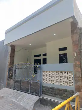 Rumah Baru 1 Lt Desain Segar Modern Lingkungan Rapi di Harapanjaya Bks