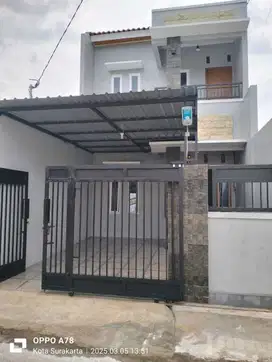 Rumah Baru 2lt Siap Huni Dekat Manahan