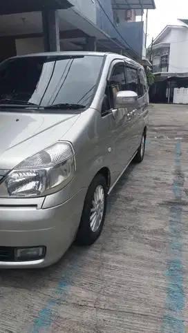 Nissan Serena 2012 Bensin