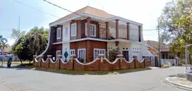 Rumah Hook di Buki Palma Citraland Utara Surabaya Barat