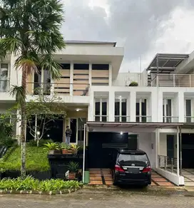 Rumah Mewah 2 Lantai di Perumahan Elite Rancamaya Golf Estate Bogor