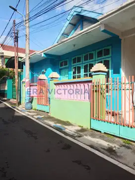 Rumah Suasana Asri Akses Mudah Dekat Kampus UNITRI Cocok untuk Kosan