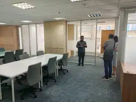 SEWA KANTOR FURNISH SCBD JAKARTA SELATAN SEQUIS CENTER 165sqm