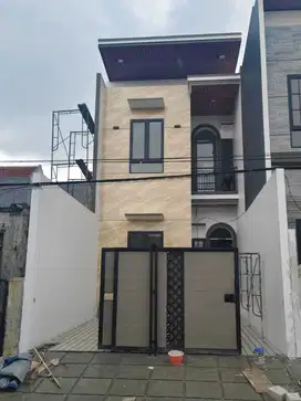 Selangkah MERR‼️Rumah Baru Gress Nginden Surabaya