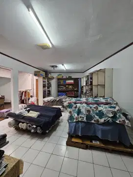 SEWA Rumah Besar Mainroad Pahlawan Surapati dkt Gasibu Strategis|LS312