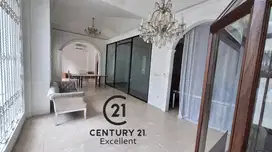 Disewakan Ruang usaha siap pakai di Gandaria Jakarta selatan