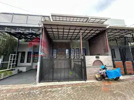 Rumah Daerah Dau Kondisi Sangat Istimewa Semi Furnished