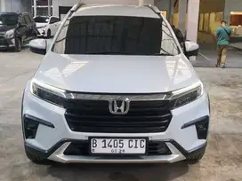 LOW KM - BRV E Prestige Sensing AT 2022 Putih PREMIUM B1405CIC