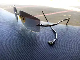 Kacamata frameless guess original