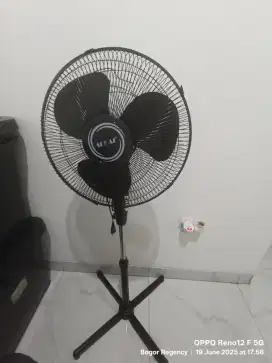 Jual kipas berdiri